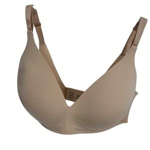 Soma Vanishing 360 Wireless Bra Size 36DD Tan Back Closure Adjustable Nylon
